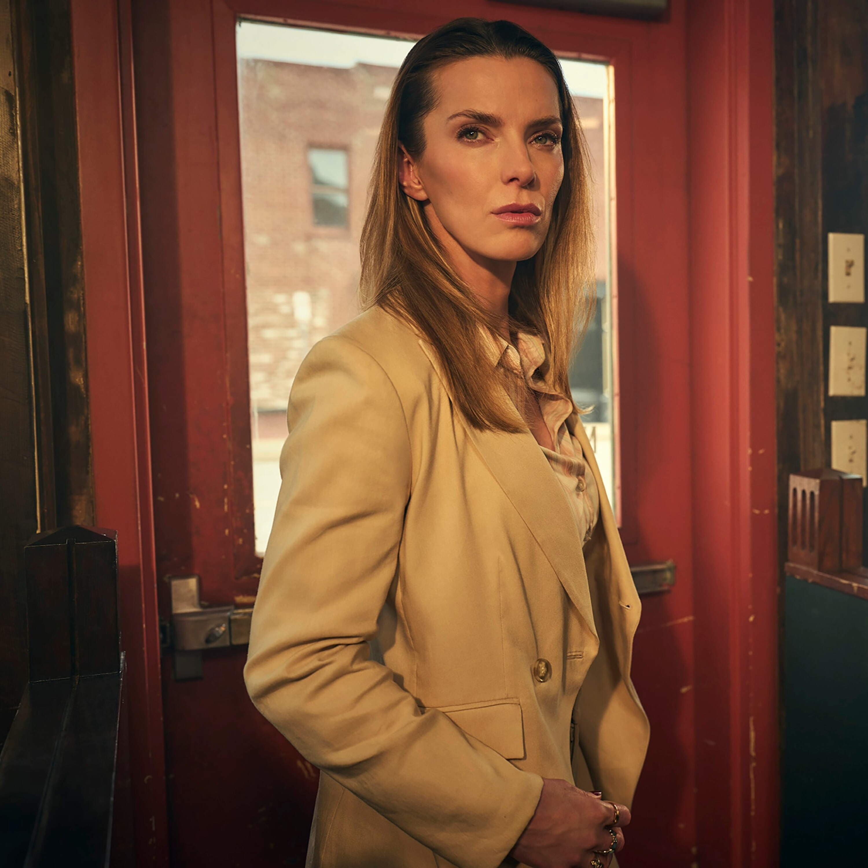 Betty Gilpin is seeking anti-algorithm, weird roles β and it's working